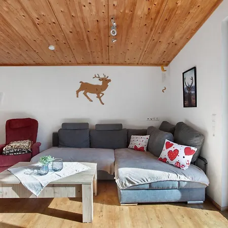 Rabenfelsen Apartman *